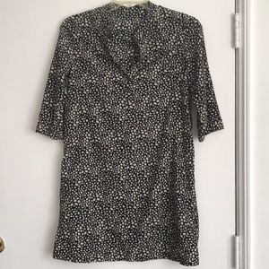 Super stylish and versatile A-line print dress.